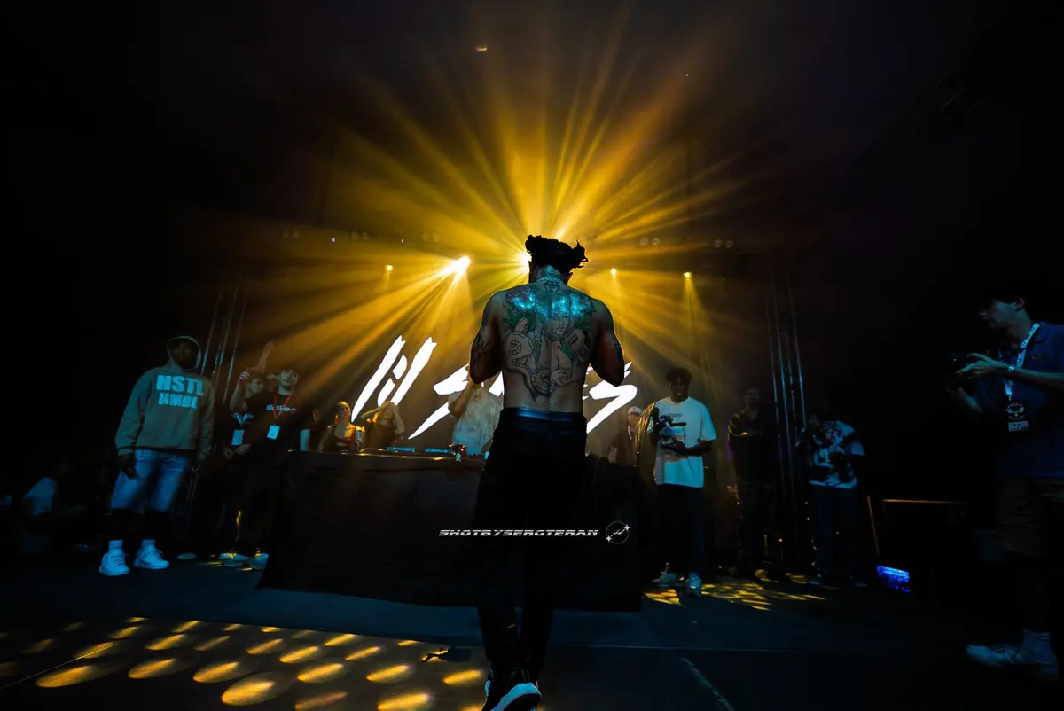 LIL SKIES concert visuals, photo 4 by WHATEVR Creative Studios