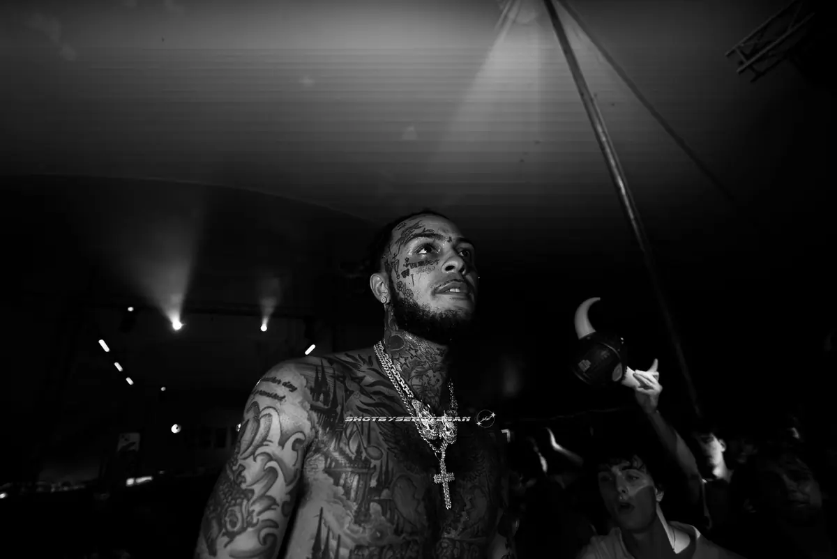 LIL SKIES concert visuals, photo 5 by WHATEVR Creative Studios