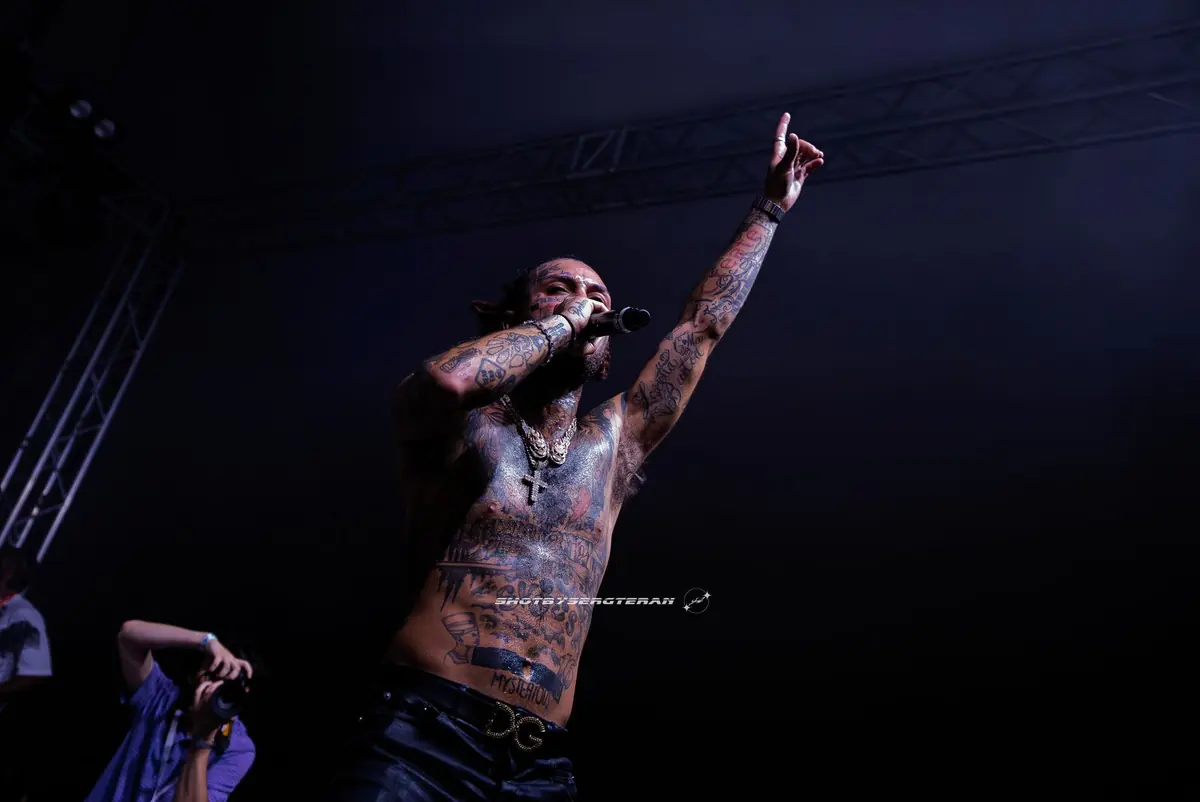 LIL SKIES concert visuals, photo 7 by WHATEVR Creative Studios