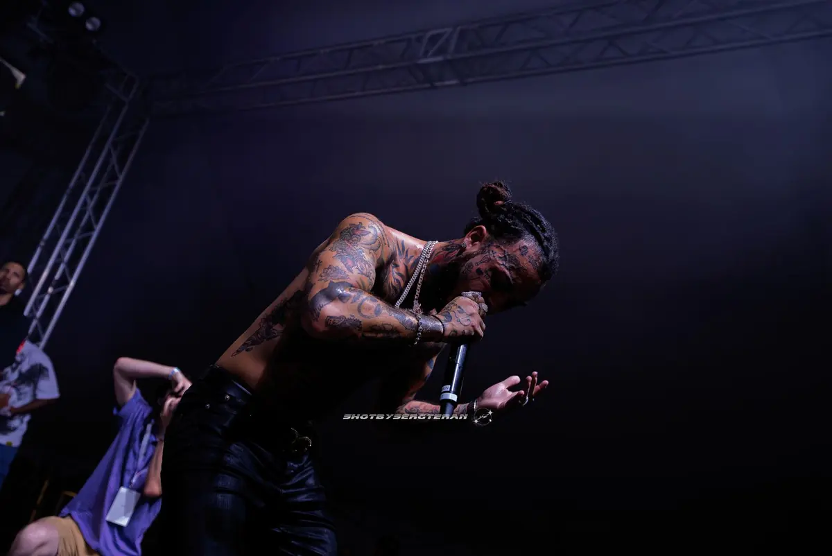 LIL SKIES concert visuals, photo 8 by WHATEVR Creative Studios