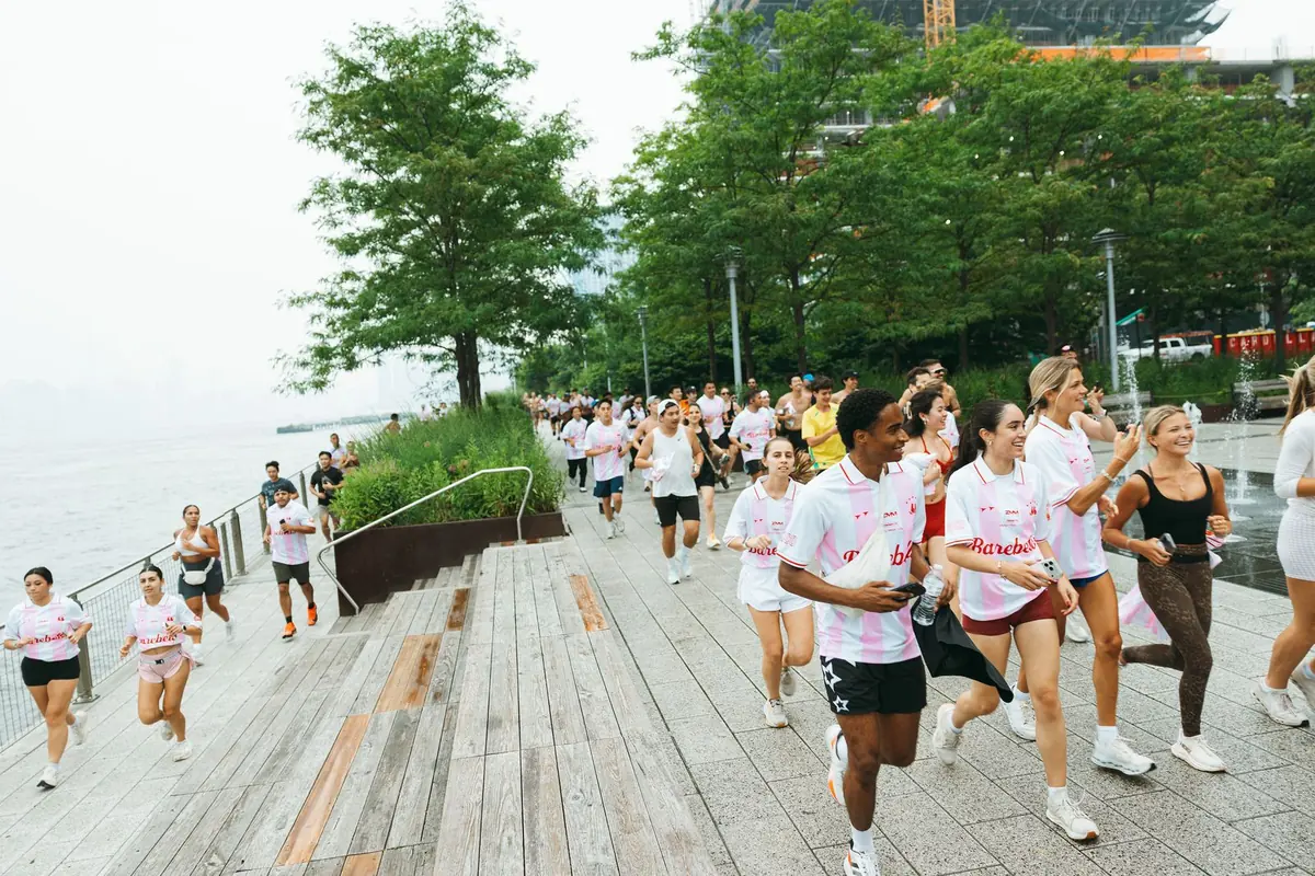 NAMELESS Run Club: SOUND TRAK Vol. 1 run club event, photo 16 by WHATEVR Creative Studios