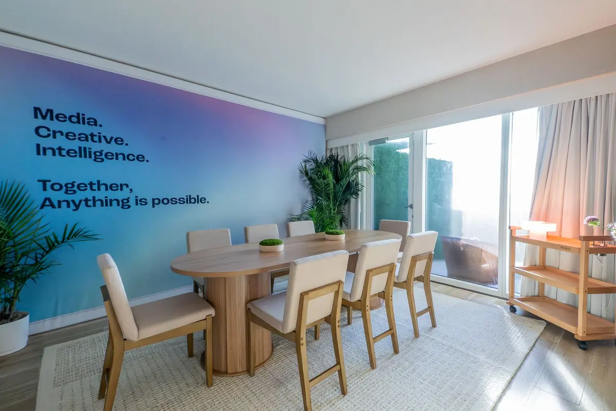 POSSIBLE Miami 2026 event coverage, photo 13 by WHATEVR Creative Studios