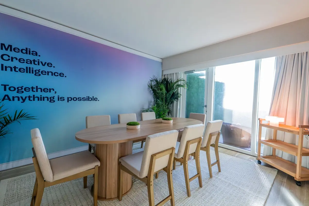 POSSIBLE Miami 2026 event coverage, photo 14 by WHATEVR Creative Studios